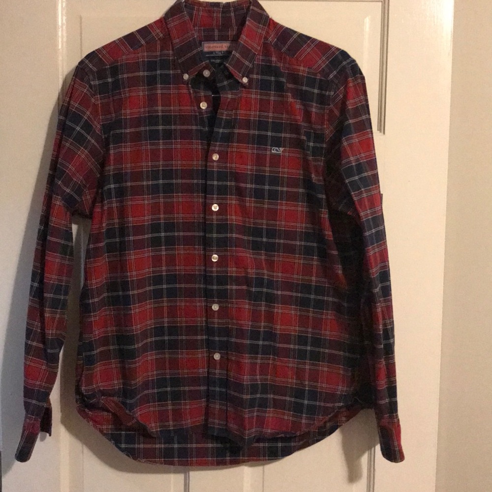 Vineyard Vines collegiate button down shirt
